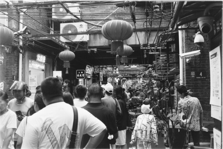 モノクロフィルム撮影記: Ilford Pan 100 pushed to 400